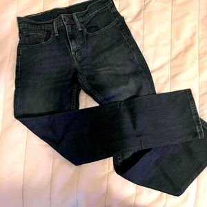 NWOT Levi’s 511 straight leg jeans